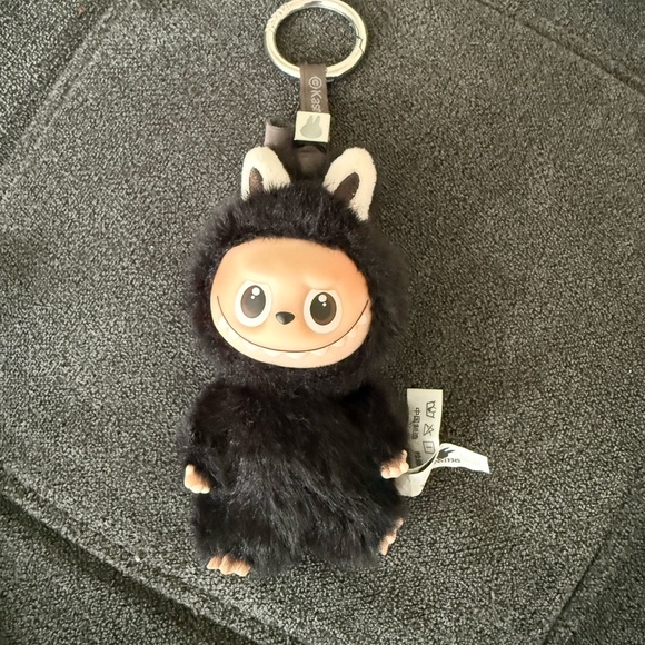 Pin for Love - R - Picture 2 of 3